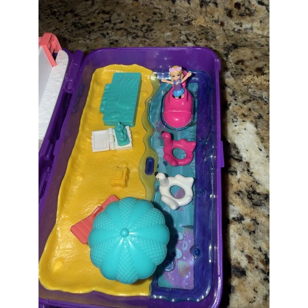 2017 Mattel Polly Pocket FRY40 Backpack Island Vacation Fun Treasure Chest Beach
